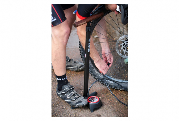 Pompe à Pied ZEFAL Profil Max FP60 Z-Turn Noire – Image 7