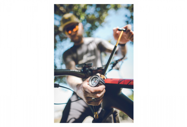 Pompe HP Suspension Lezyne Shock Drive (Max 400 Psi / 27.5 Bar) Noir – Image 5