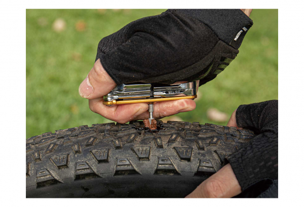 Multi-Outil Topeak Tubi 11 Or (11 Fonctions) – Image 3